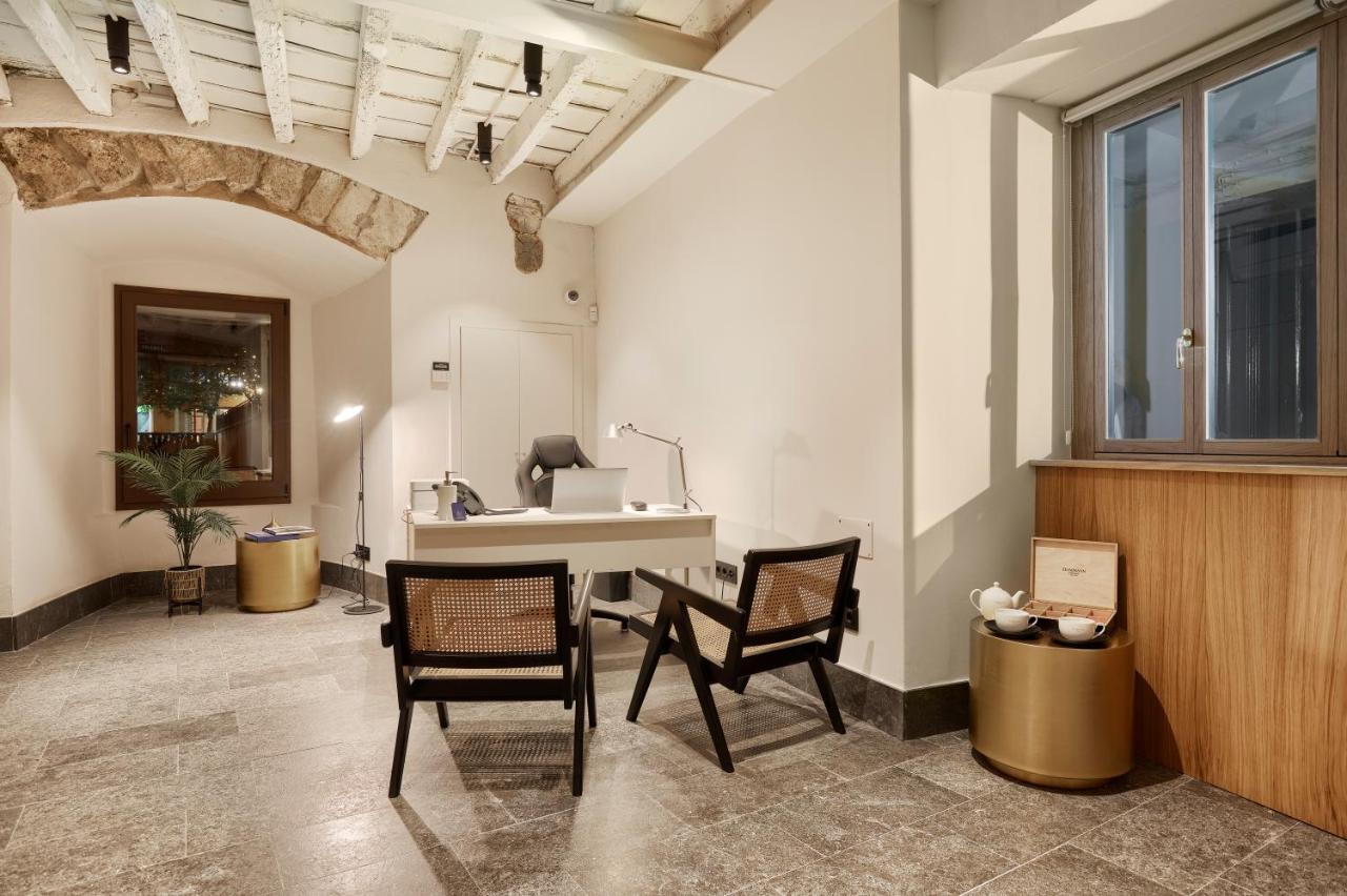 Canvas Apartments & Lofts Girona Esterno foto