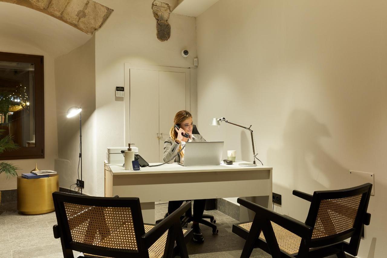 Canvas Apartments & Lofts Girona Esterno foto