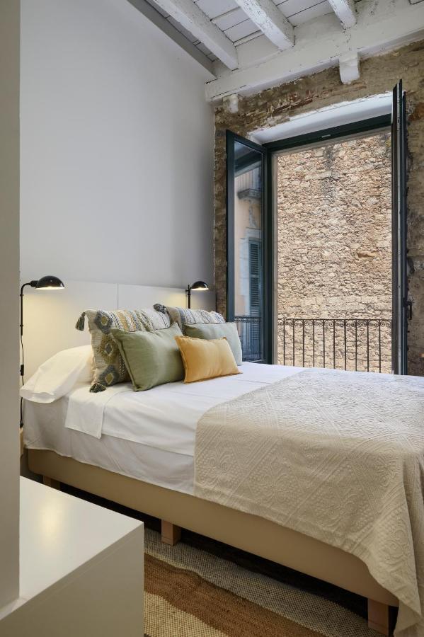 Canvas Apartments & Lofts Girona Esterno foto