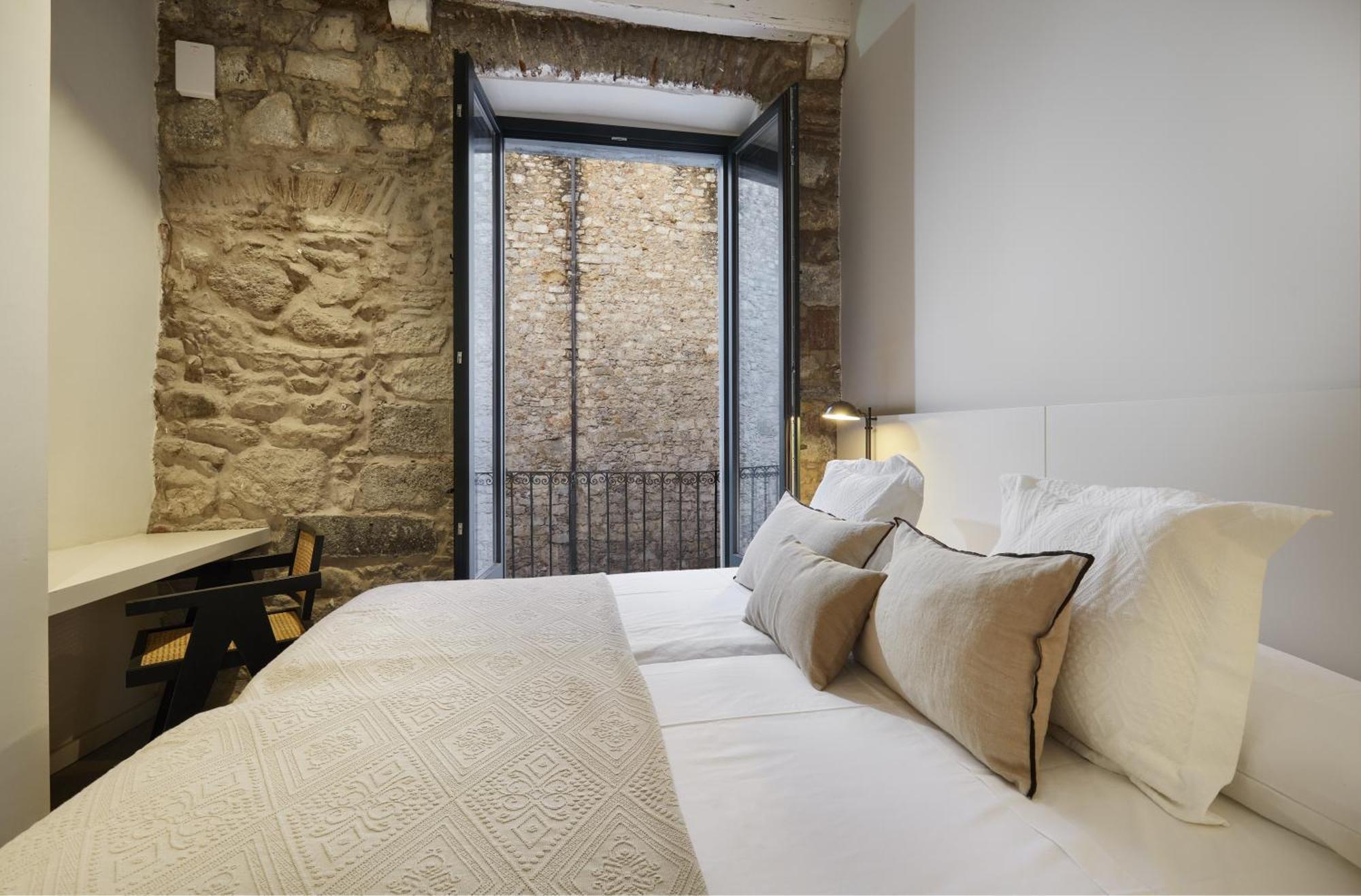 Canvas Apartments & Lofts Girona Esterno foto